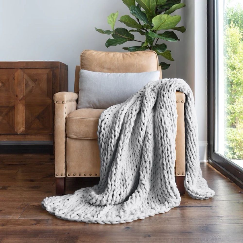 Light Gray Chunky Knitted Woven Throw Blanket Farmhouse Country Cozy Christmas